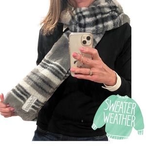 Minky Couture Luxury Scarf Animal Print Lynx New